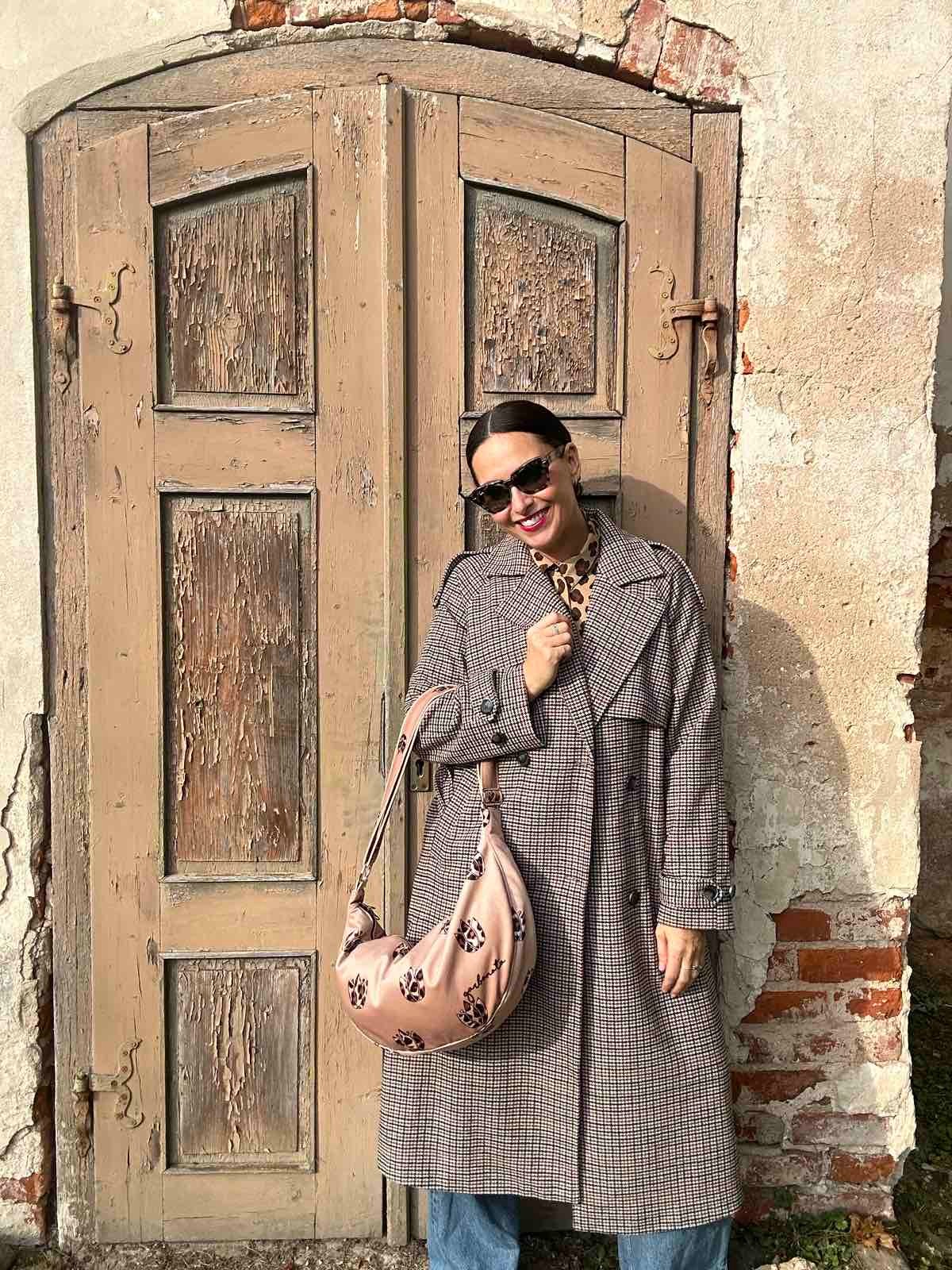 Hobo Bag - Brown Leopard Tulips