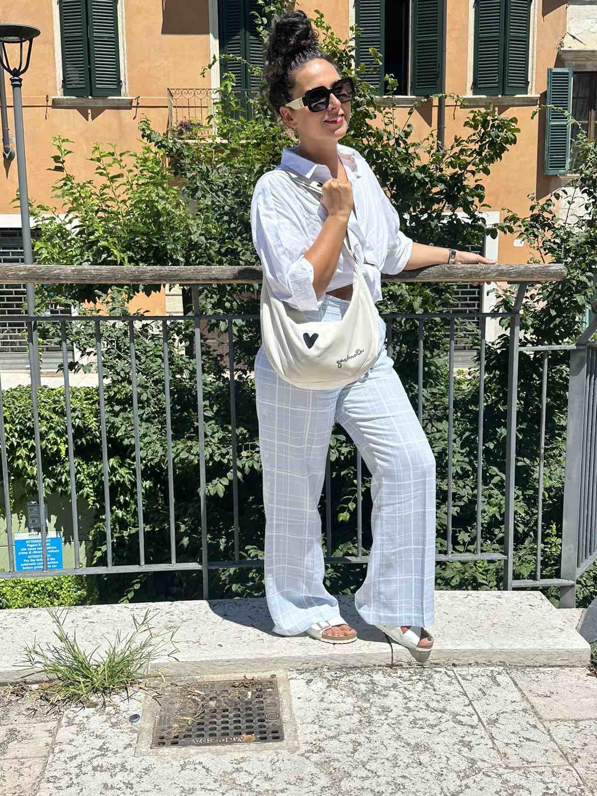 Hobo Bag Heart - White