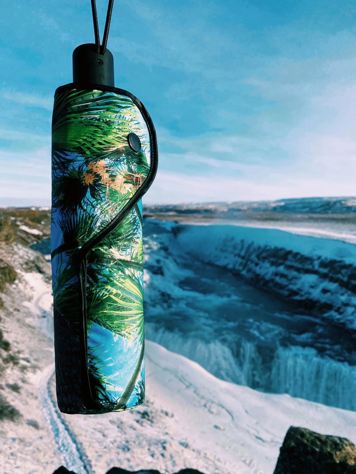 Paradise Umbrella – Windproof & UPF50+ Protection
